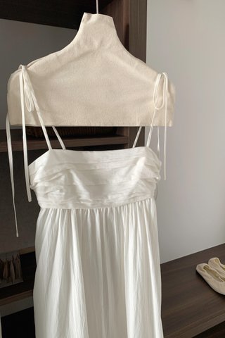 Rei Pleated Maxi Dress in White