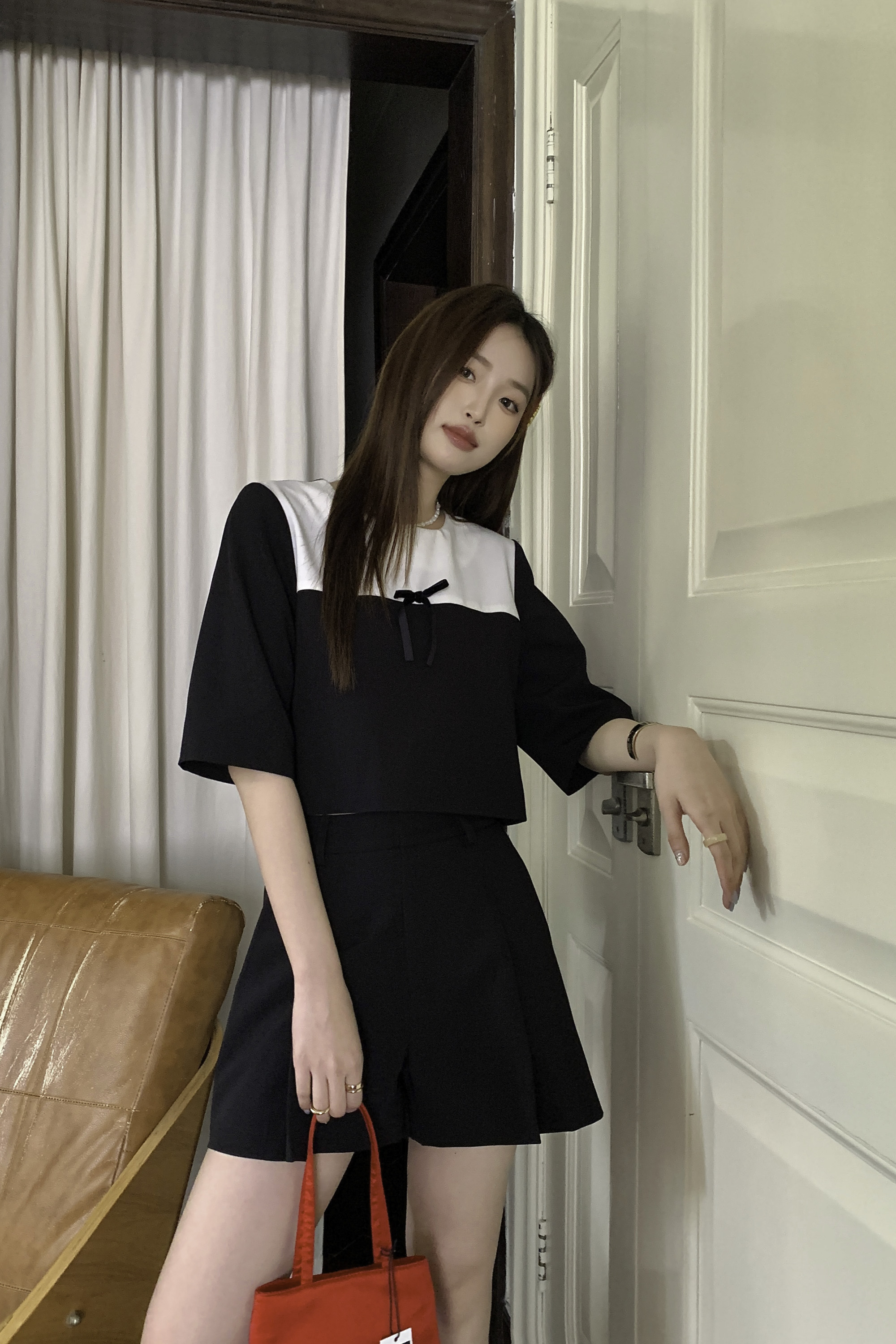 Brody Bermude Shorts in Black | Morre Sdn. Bhd.