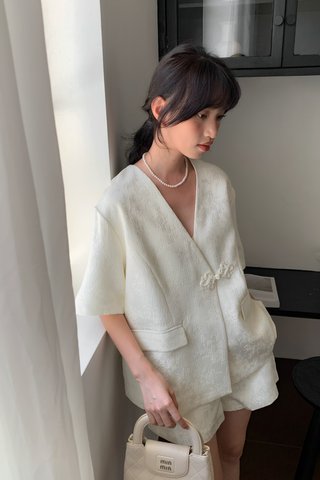 Yu Oriental Oversized Blouse in Cream