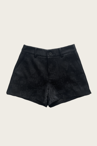 Yu Oriental Basic Short in Black