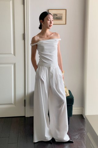 Sandy Pleated Trousers in White