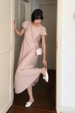 Camellia Slip-On in White