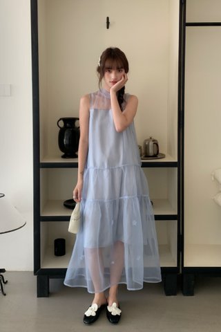 Xi Floral Chiffon Dress in Blue