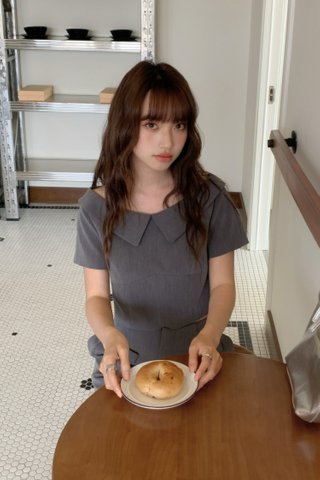 Jennie Cropped Blouse in Grey