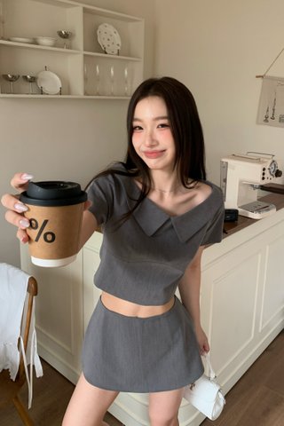 Jennie Cropped Blouse in Grey