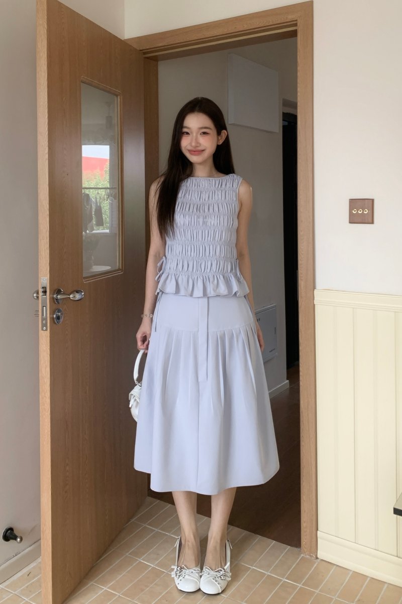 Eclair Pleated Skirt in Blue