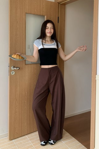 Trisse Barrel Pants in Brown